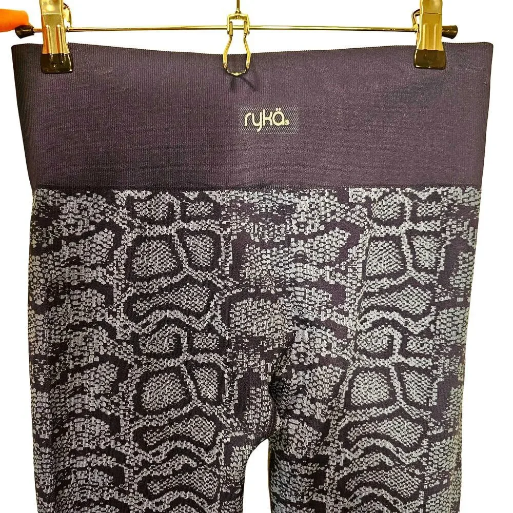 Ryka Blue Snake Print Stretch Seamless Inseam 30